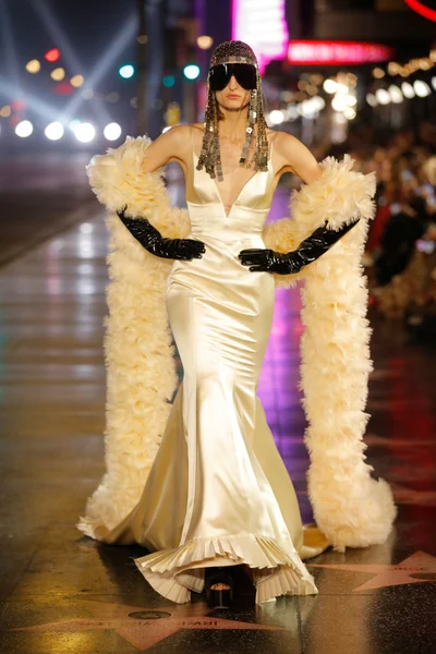 Look 36